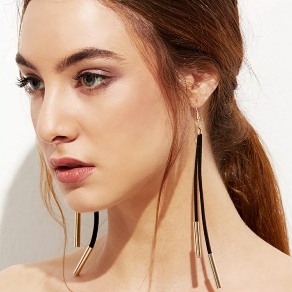 💥😜 5/$20 🎀 🌻HP🎉 Dainty Black & Gold - Picture 2 of 4